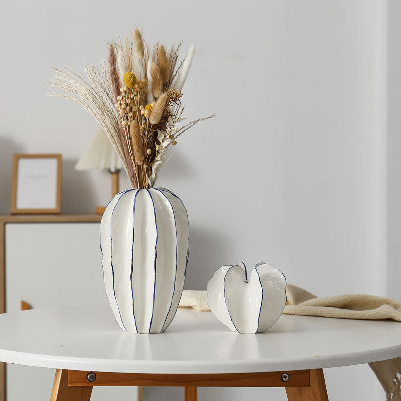 Decorative Ceramic Bowl in Flower Design | Kelmera