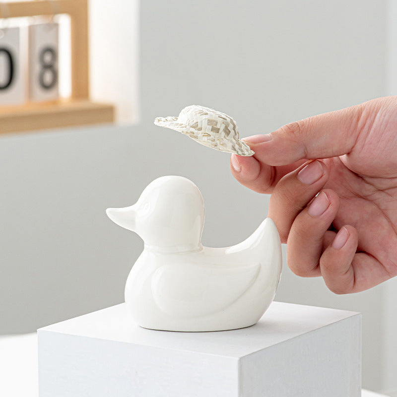 Decorative Ceramic Duck | Kelmera