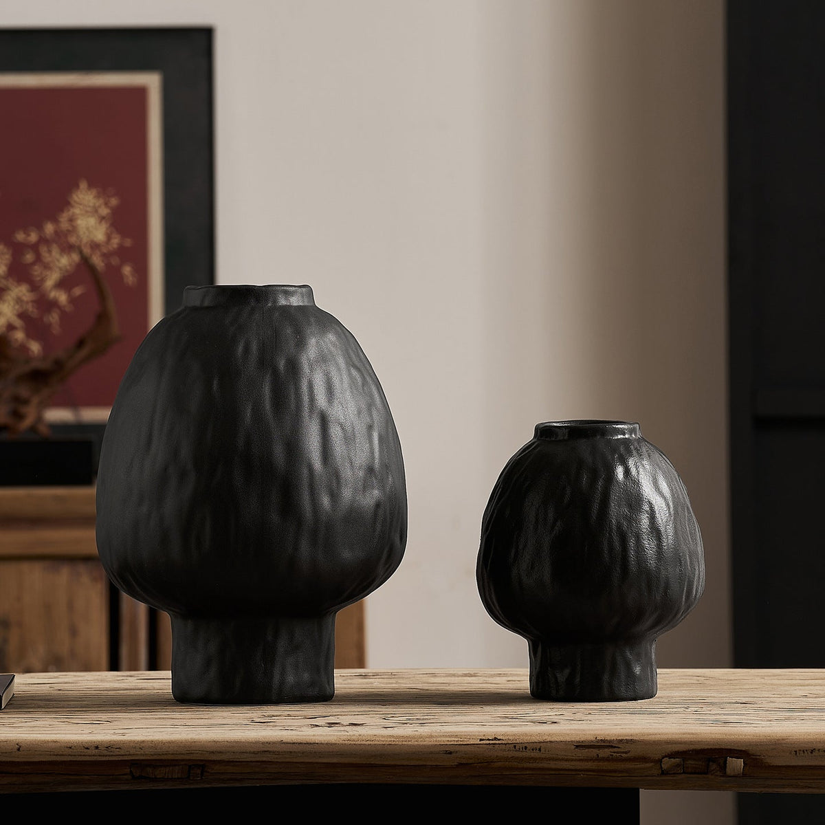 Decorative Ceramic Vase in Modern Design | Kelmera