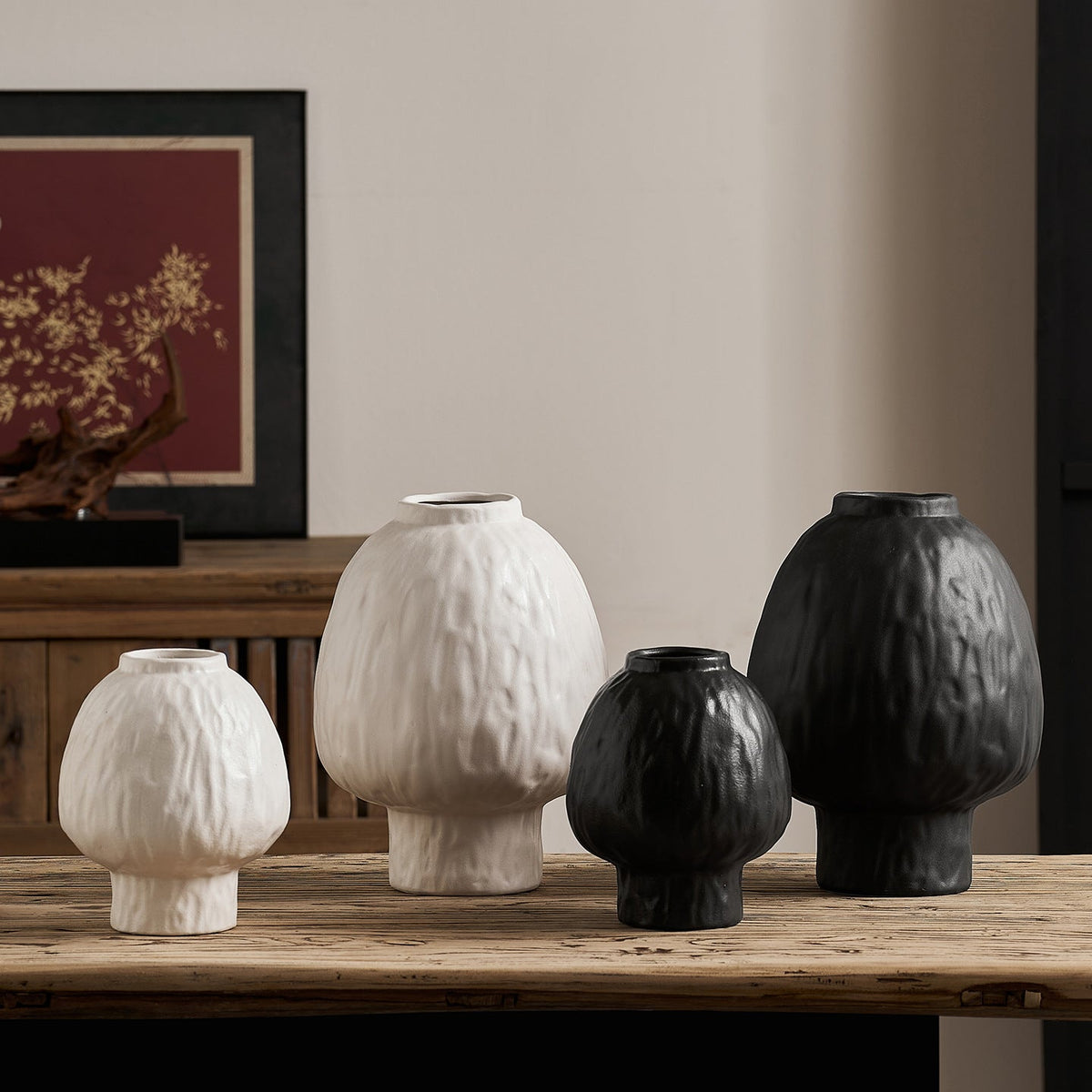 Decorative Ceramic Vase in Modern Design | Kelmera