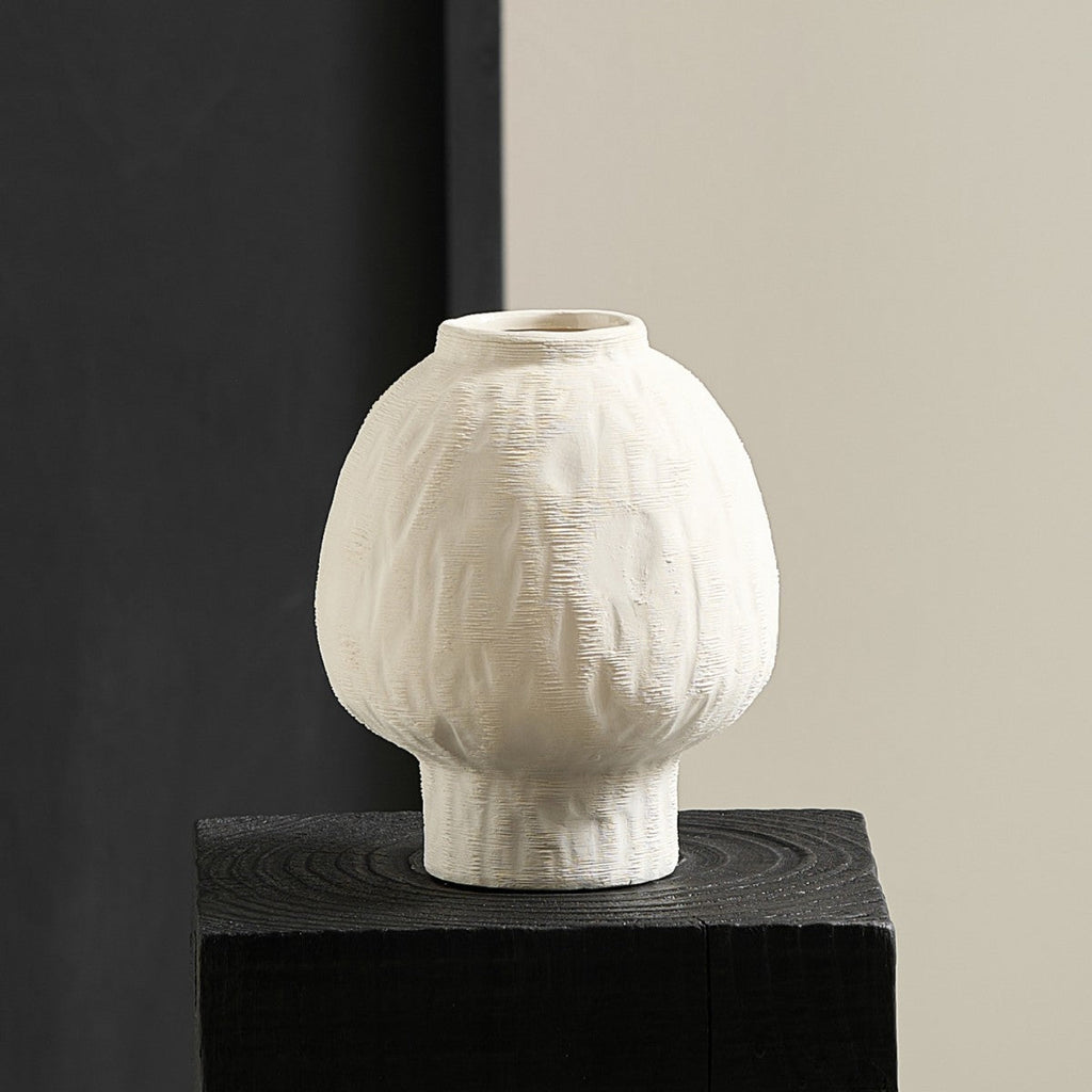 Decorative Ceramic Vase in Modern Design Neutral | Kelmera