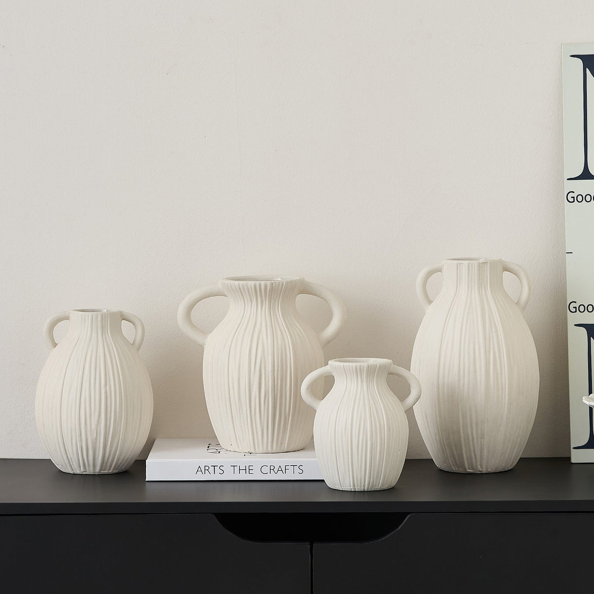 Decorative Ceramic Vase with Artistic Ribbed Pattern | Kelmera