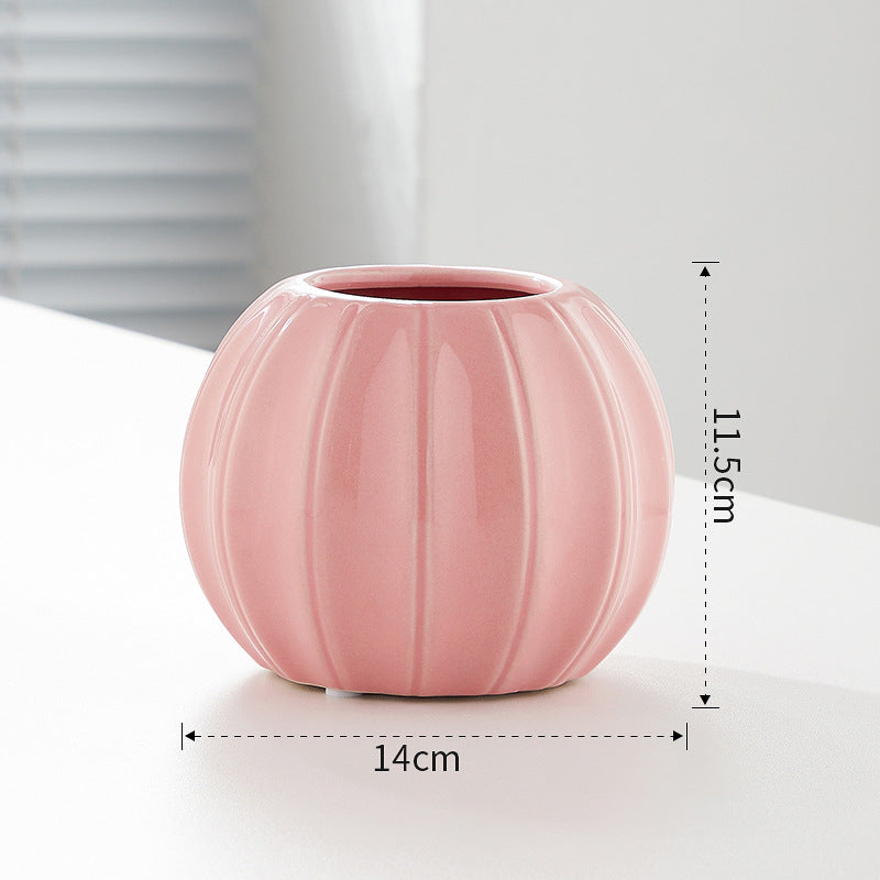 Decorative Ceramic Vase with Modern Ribbed Design | Kelmera