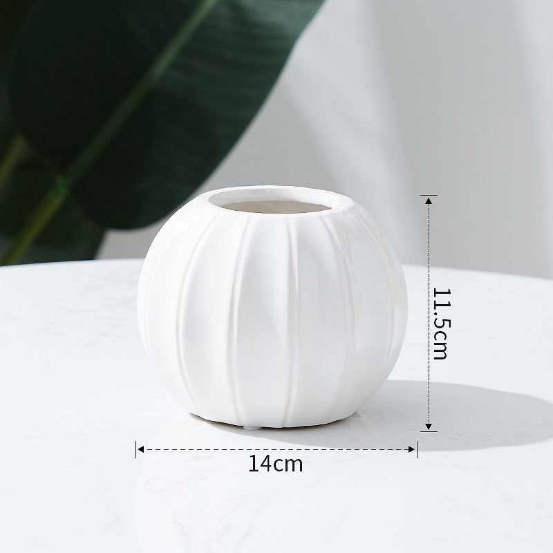 Decorative Ceramic Vase with Modern Ribbed Design | Kelmera