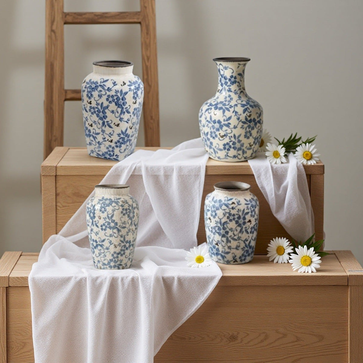 Decorative Country House Vase | Kelmera