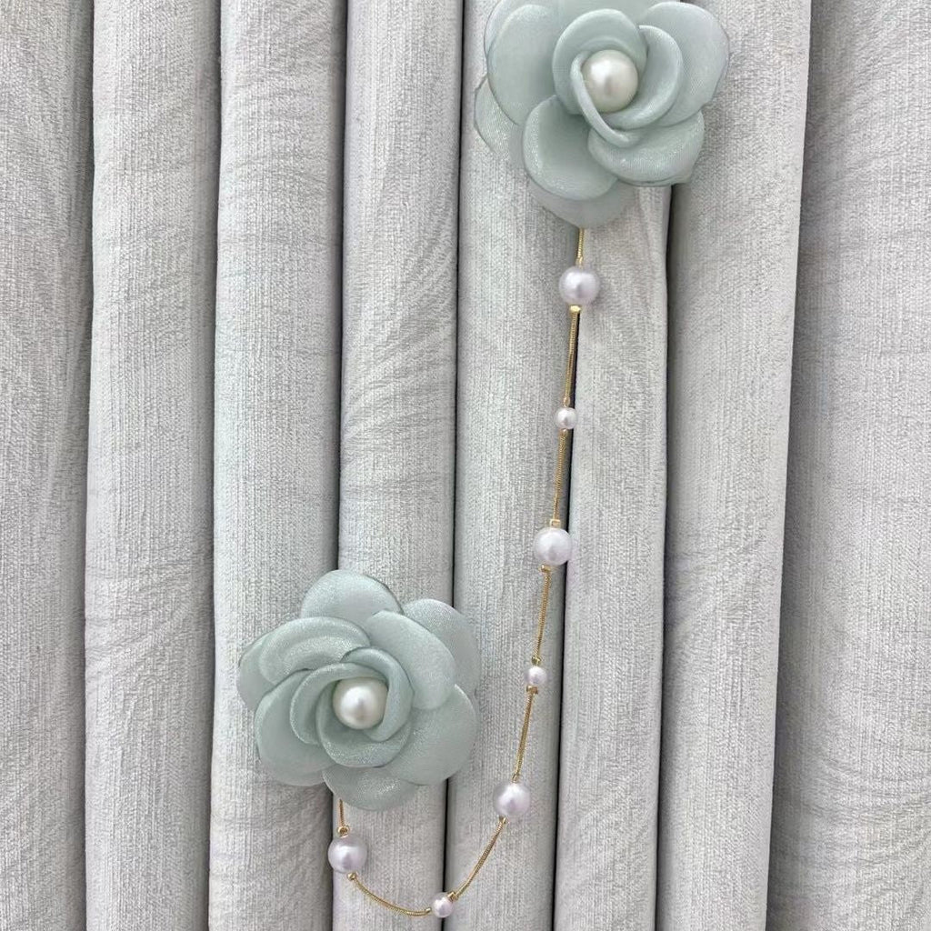 Decorative Curtain Clip with Flower Design | Kelmera