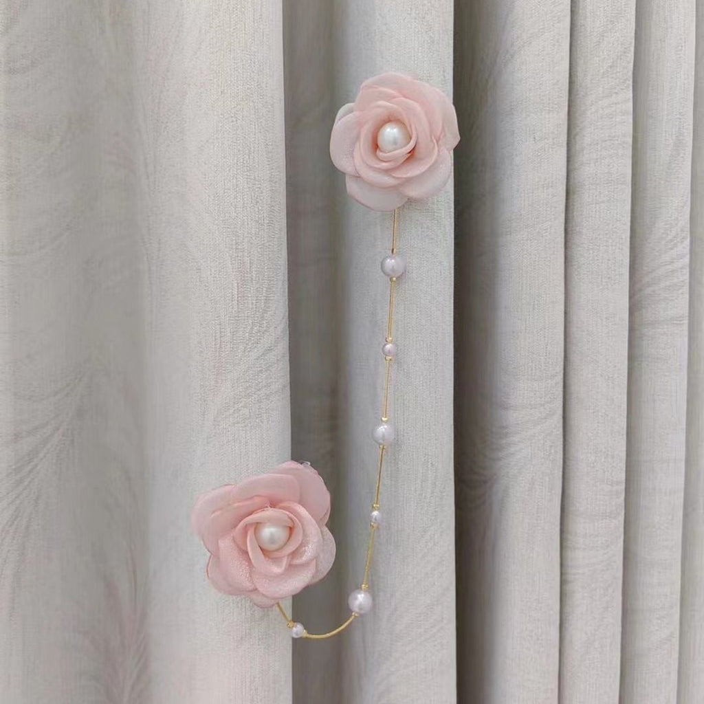 Decorative Curtain Clip with Flower Design | Kelmera