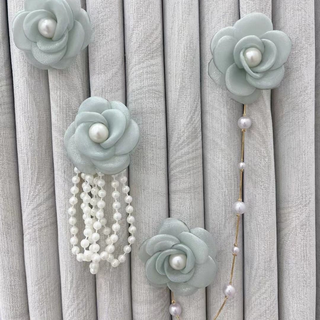 Decorative Curtain Clip with Flower Design | Kelmera
