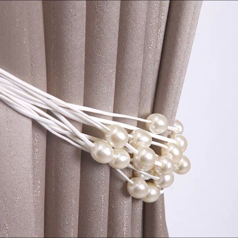 Decorative Curtain Holder with Bead Accent | Kelmera