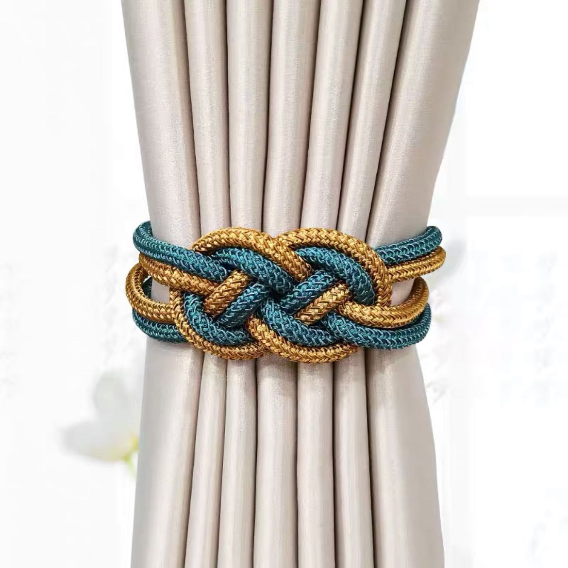 Decorative Curtain Tieback with Braided Design | Kelmera