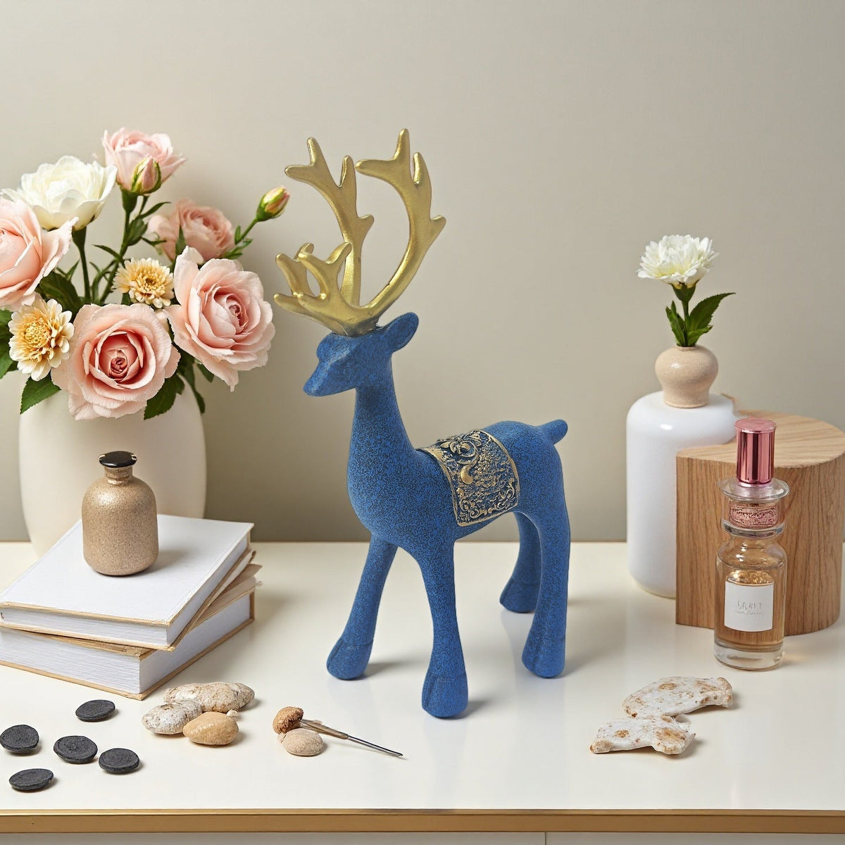 Decorative Figure Blue | Kelmera