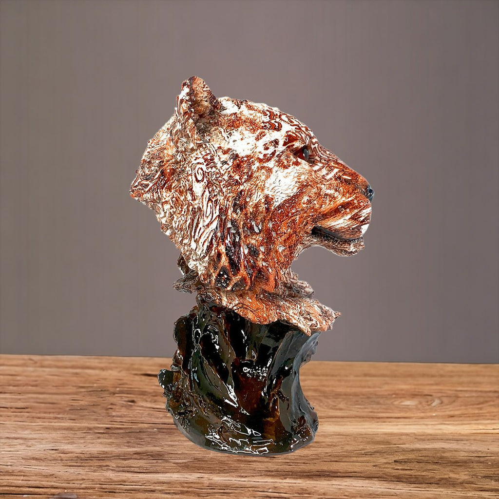 Decorative Figure White Brown | Kelmera