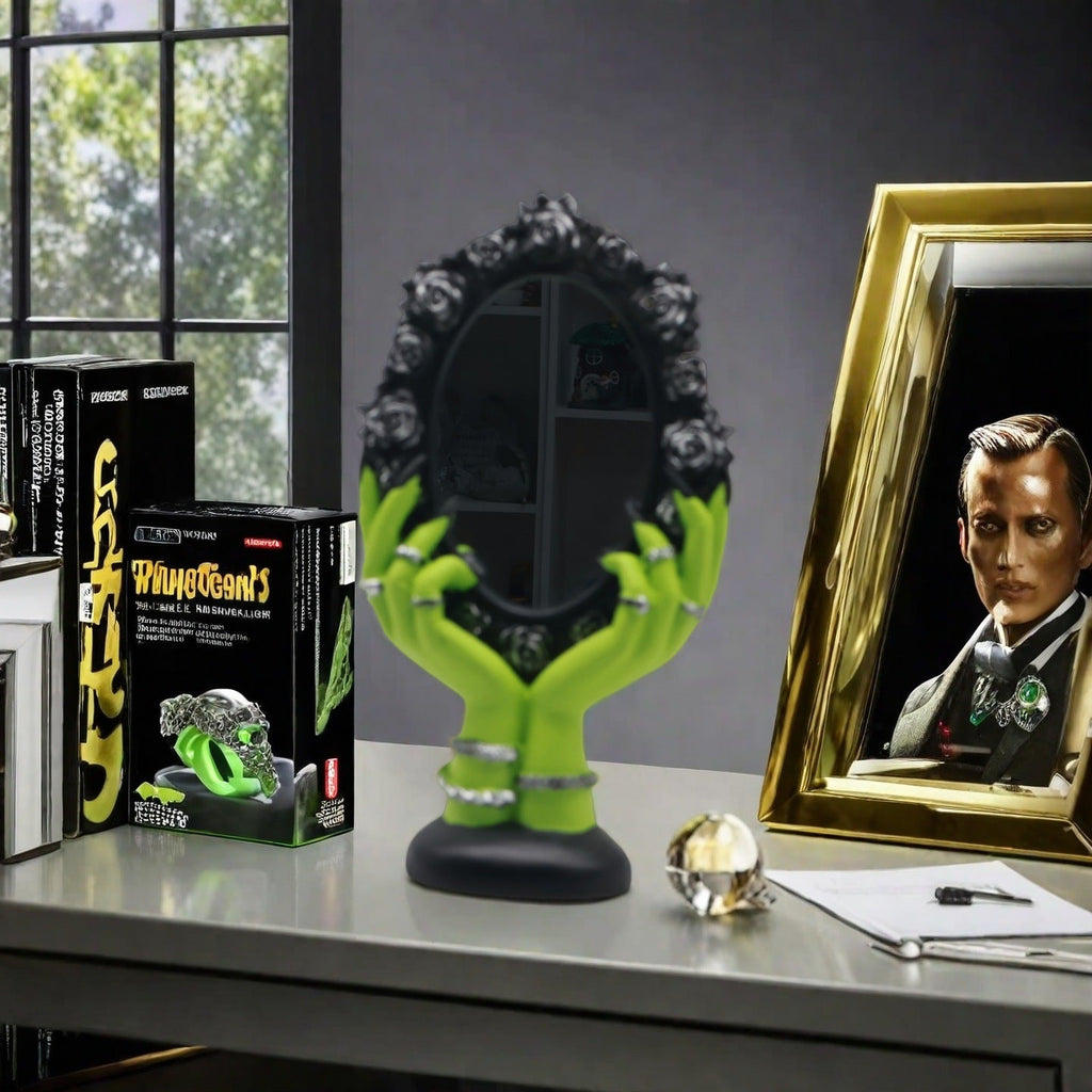 Decorative Frame Cast Resin | Kelmera