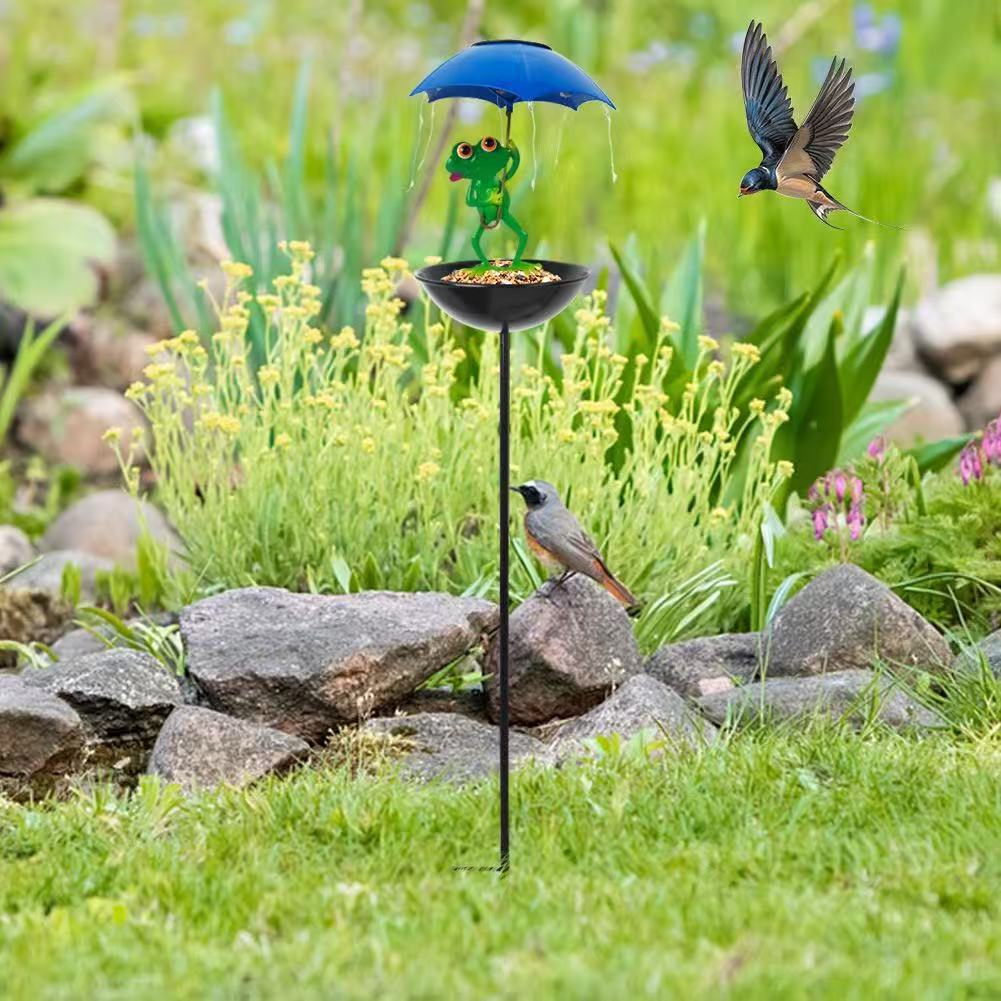 Decorative Garden Birdhouse Stake with Protective Umbrella and Playful Frog Decoration | Kelmera