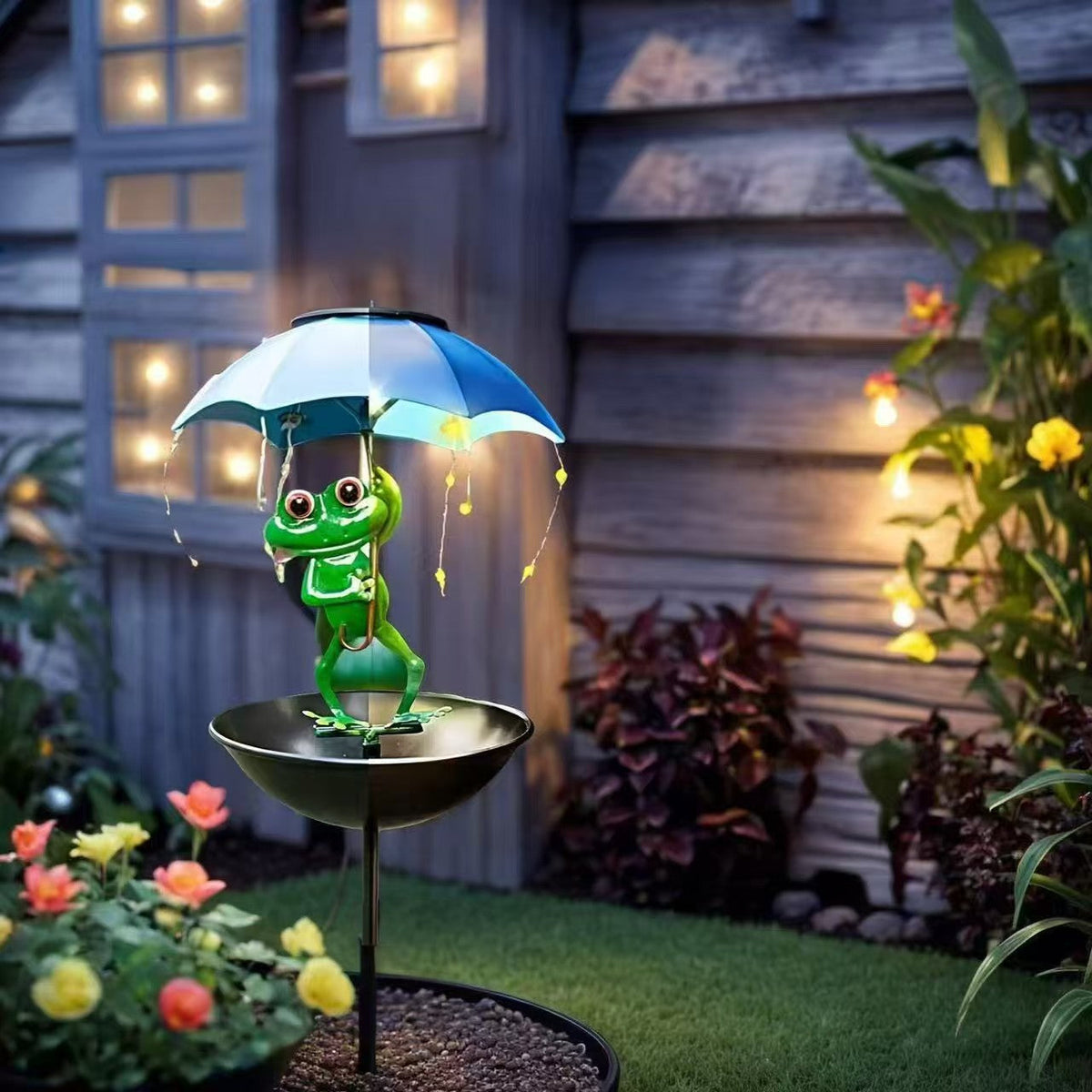 Decorative Garden Birdhouse Stake with Protective Umbrella and Playful Frog Decoration | Kelmera