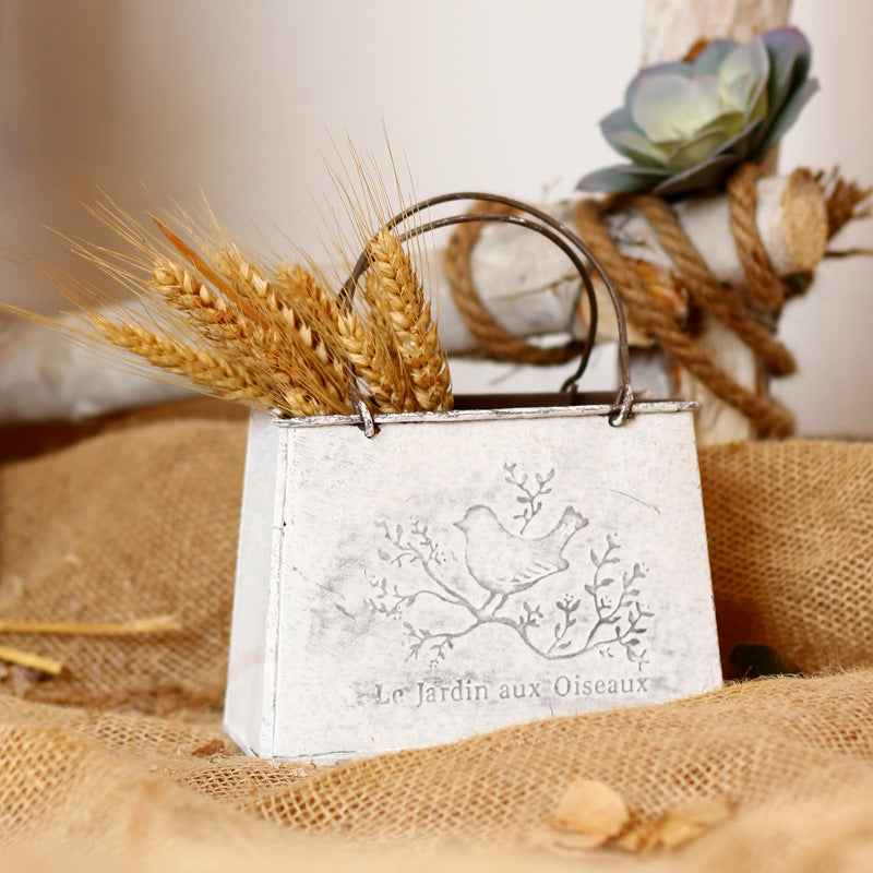Decorative Garden Container | Kelmera
