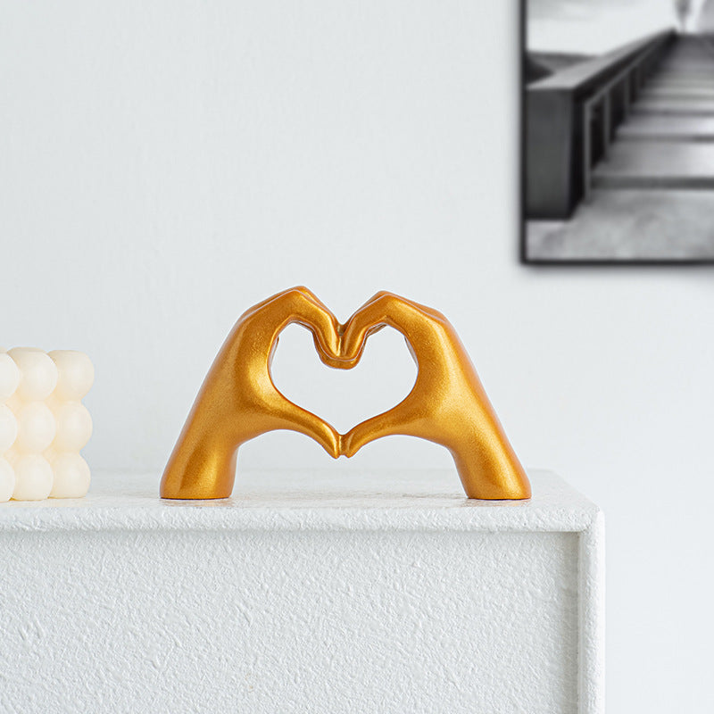 Decorative Heart Shape Sculpture | Kelmera