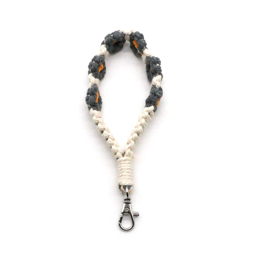 Decorative Keychain made of Macrame | Kelmera