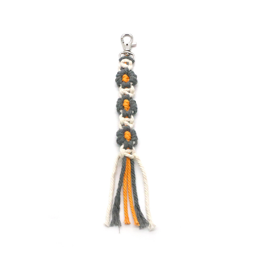 Decorative Keychain made of Macrame | Kelmera