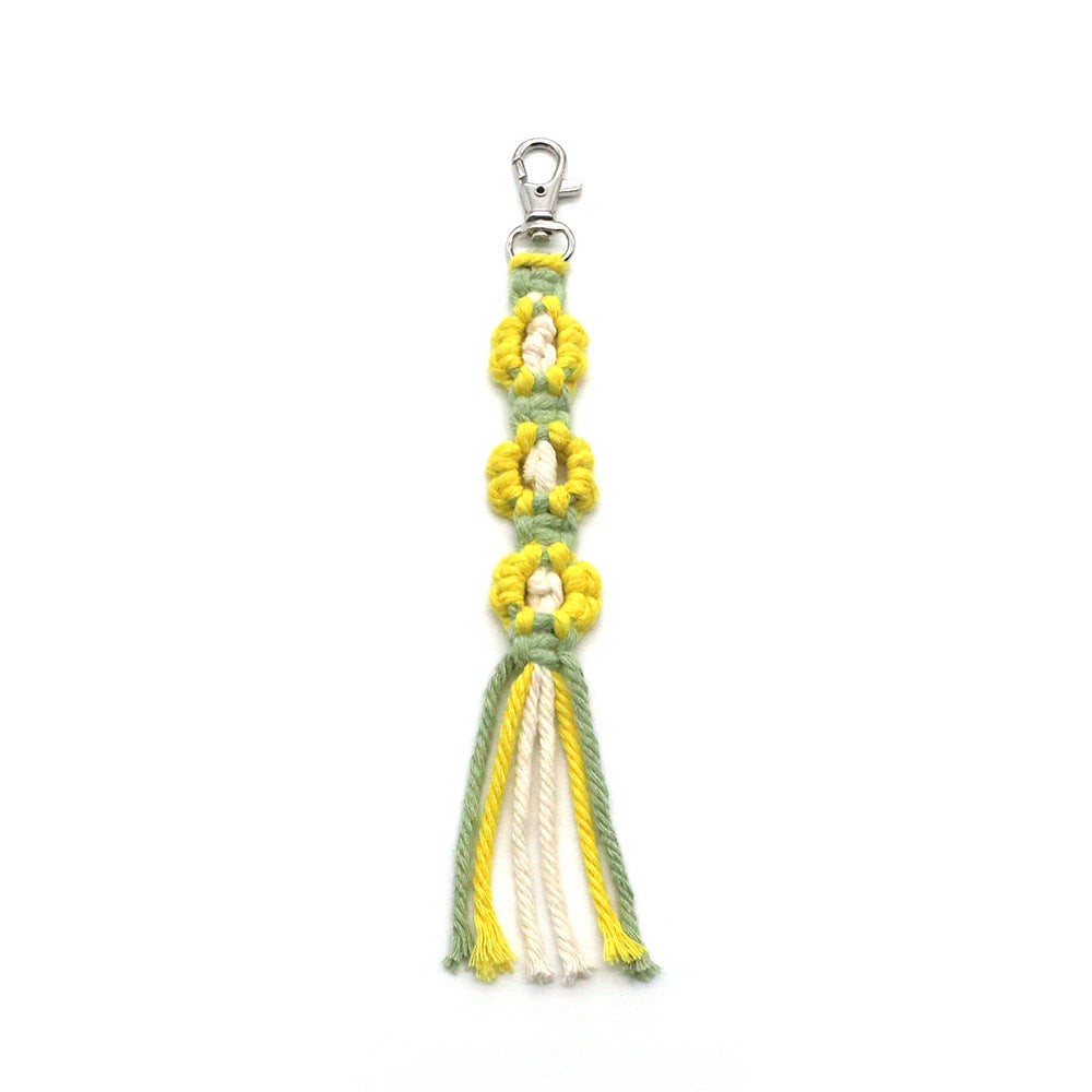 Decorative Keychain made of Macrame | Kelmera