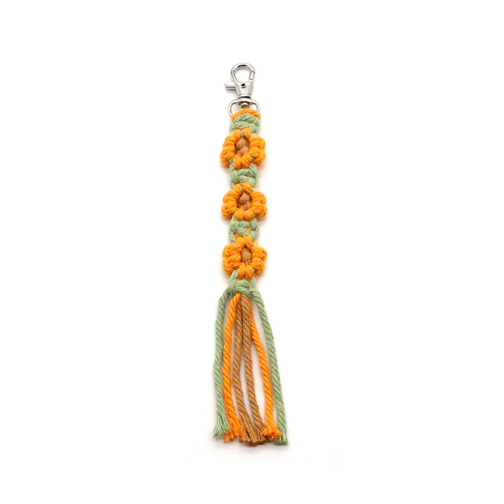Decorative Keychain made of Macrame | Kelmera