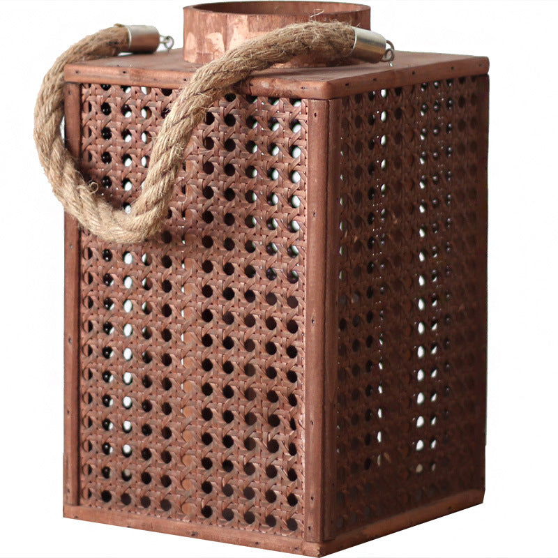 Decorative Lantern Holder made of Natural Material | Kelmera