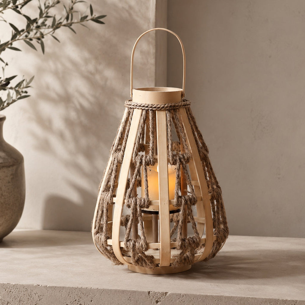 Decorative Lantern made of Rattan | Kelmera