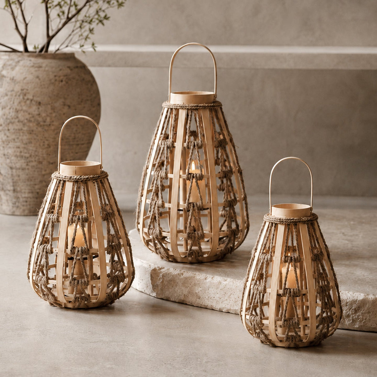 Decorative Lantern made of Rattan | Kelmera
