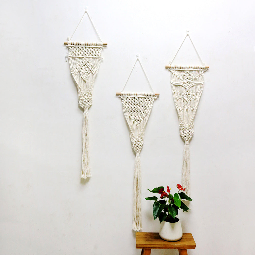 Decorative Macrame Wall Hanging with Artistic Design | Kelmera