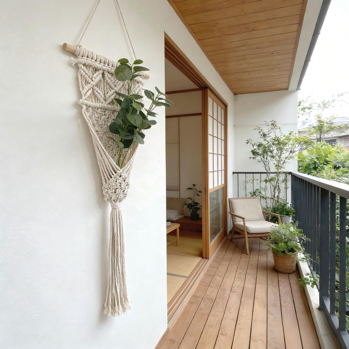 Decorative Macrame Wall Hanging with Elegant Fringed Tassels | Kelmera