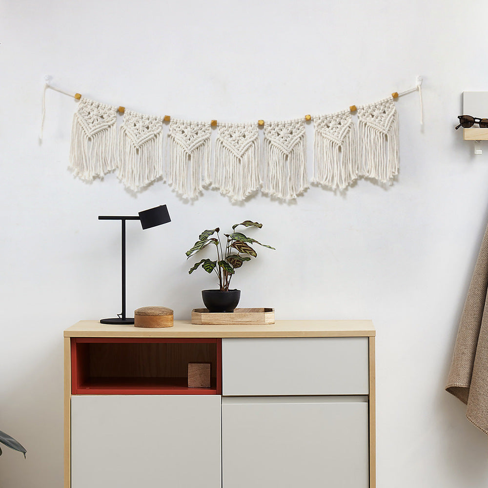 Decorative Macrame Wall Hanging with Ornate Fringes | Kelmera