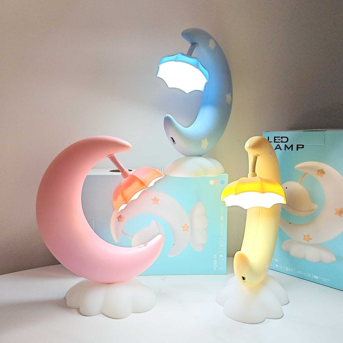 Decorative Moon and Cloud Night Light Table Lamp for Children | Kelmera