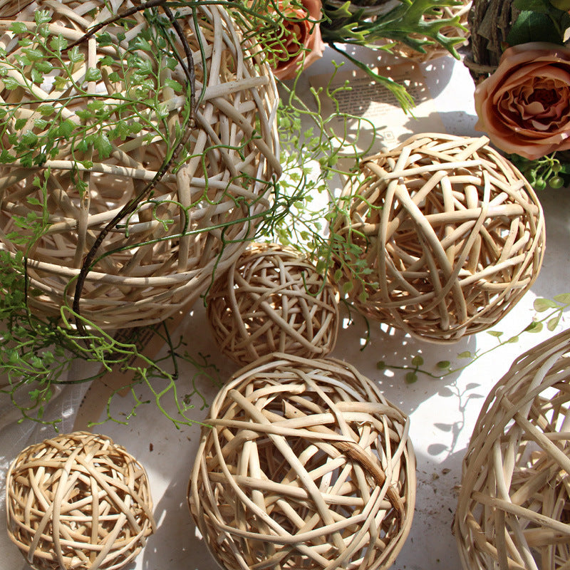 Decorative Natural Material Decor Ball | Kelmera