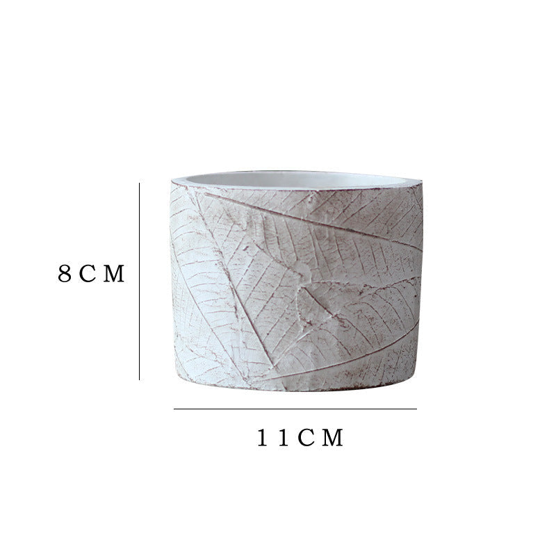 Decorative Plant Container made of Handmade Ceramic with Leaf Pattern | Kelmera
