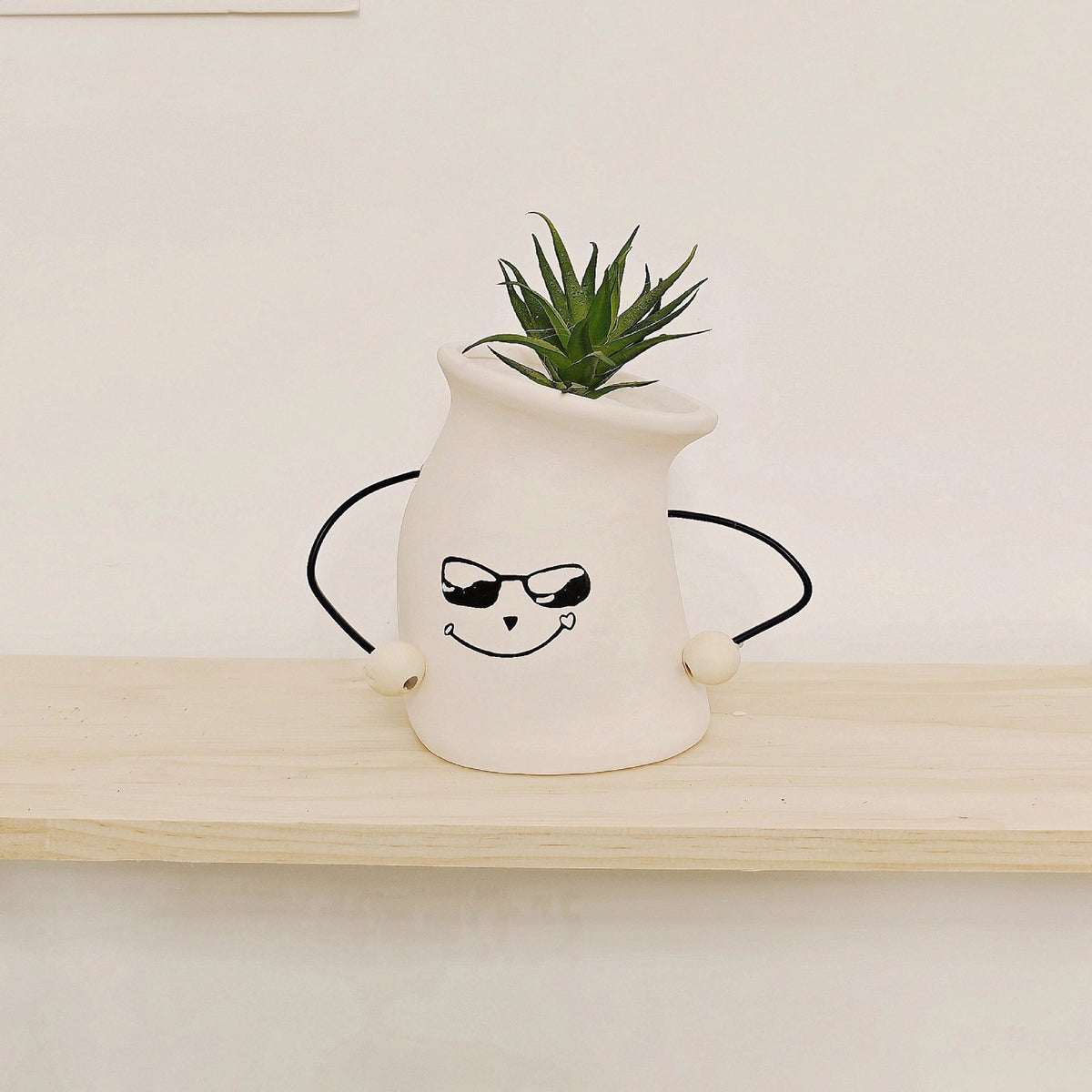 Decorative Plant Pot White Green | Kelmera