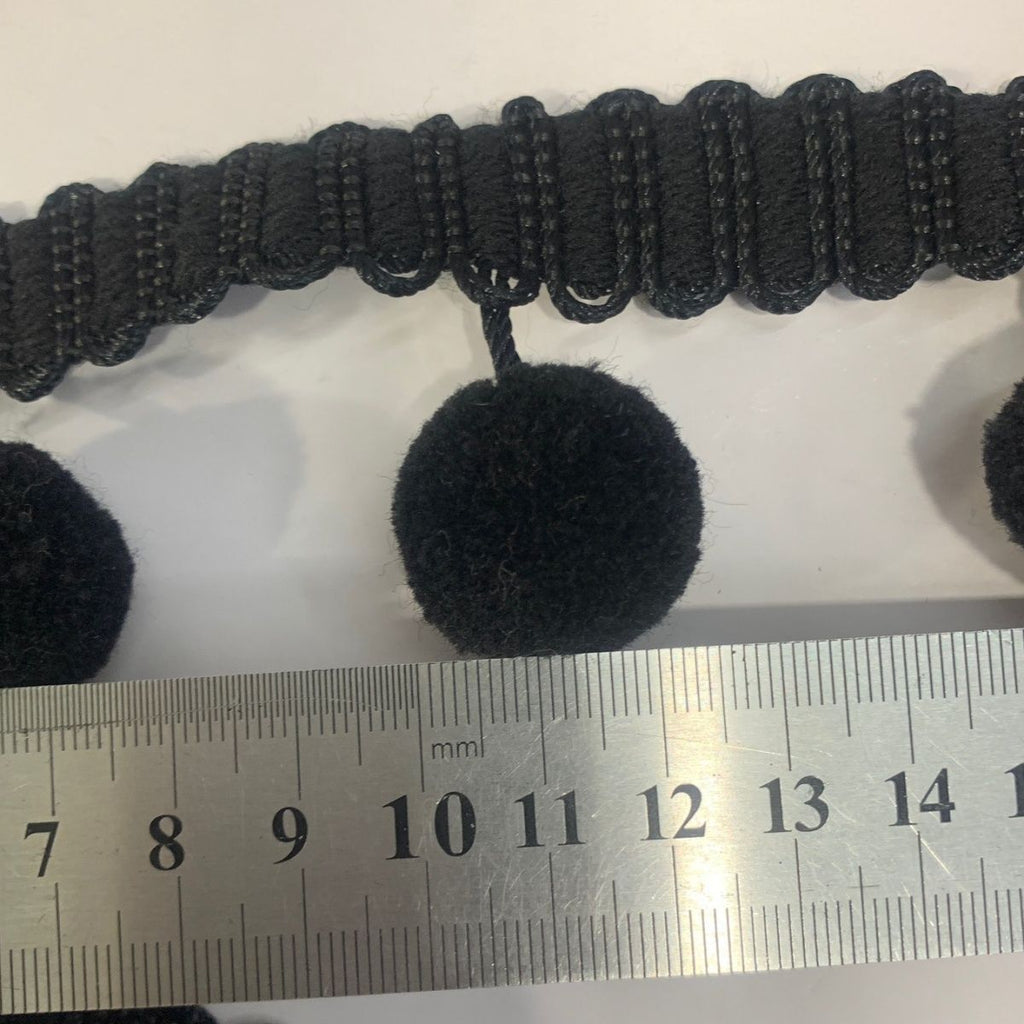 Decorative Pompon Belt | Kelmera