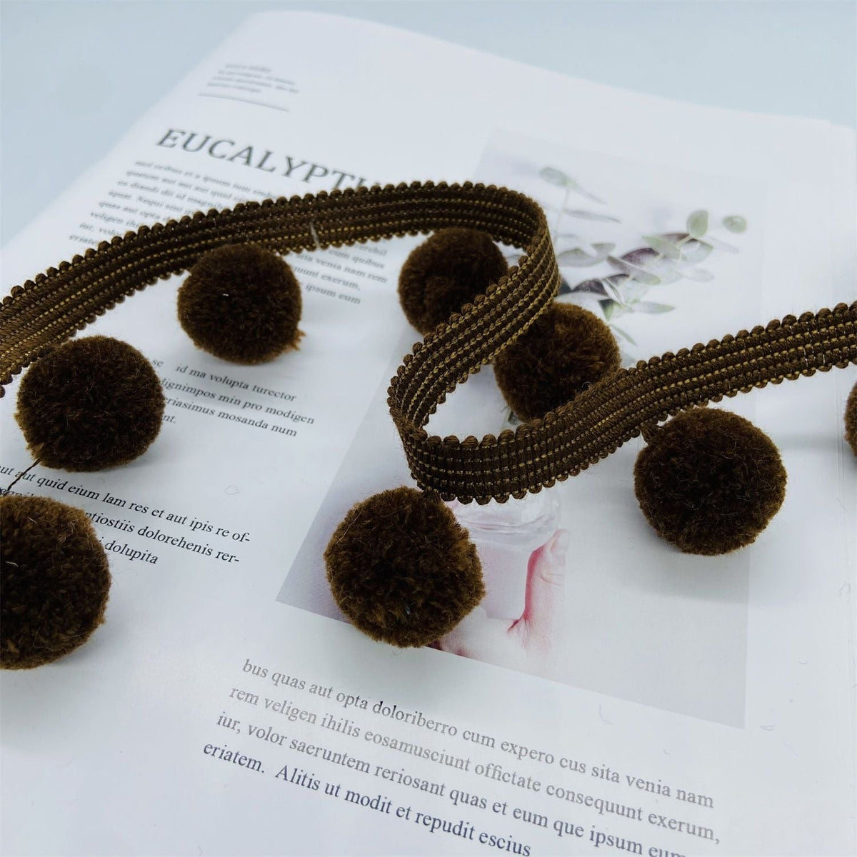 Decorative Pompon Trim Black-White | Kelmera