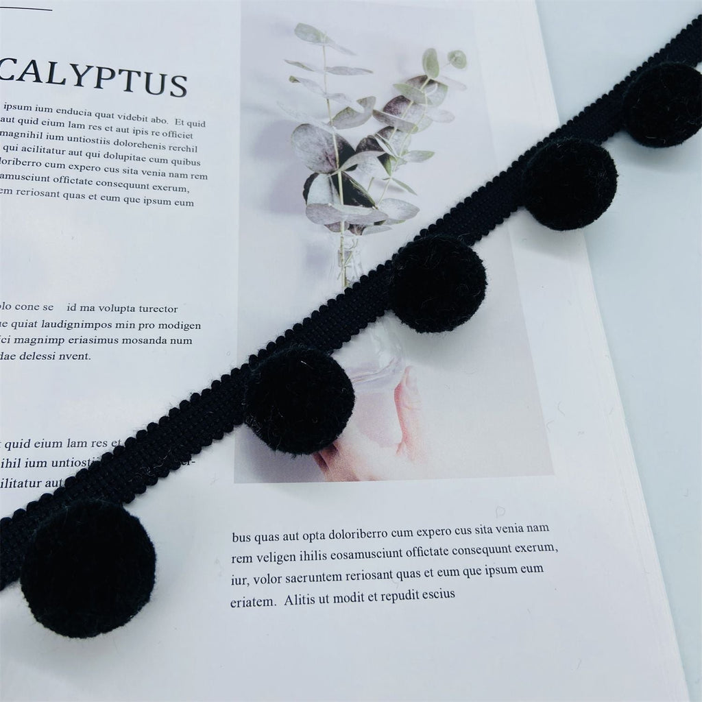 Decorative Pompon Trim Black-White | Kelmera