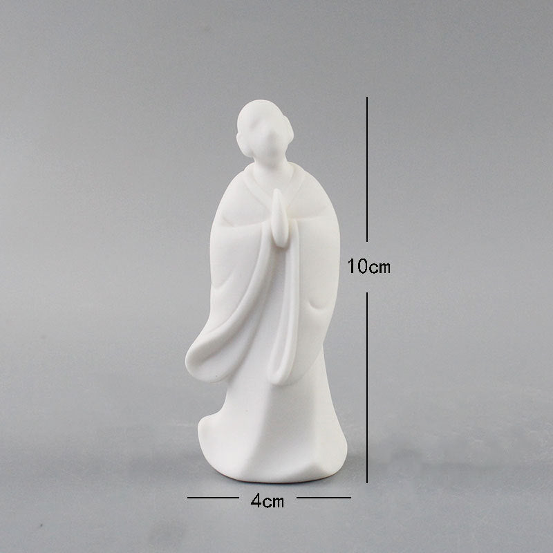 Decorative Porcelain Figurine | Kelmera