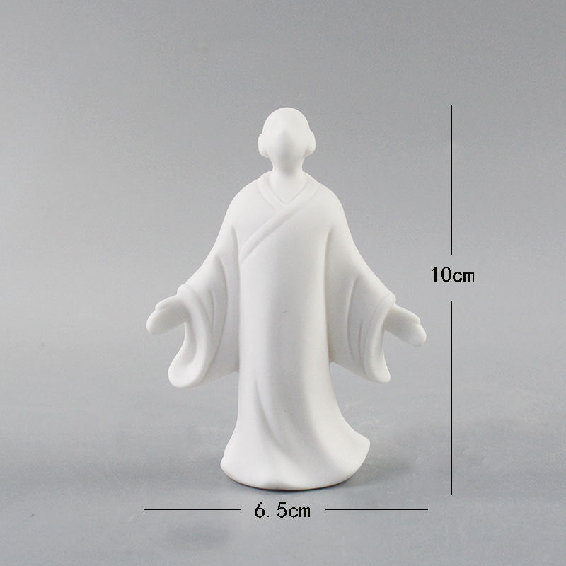 Decorative Porcelain Figurine | Kelmera