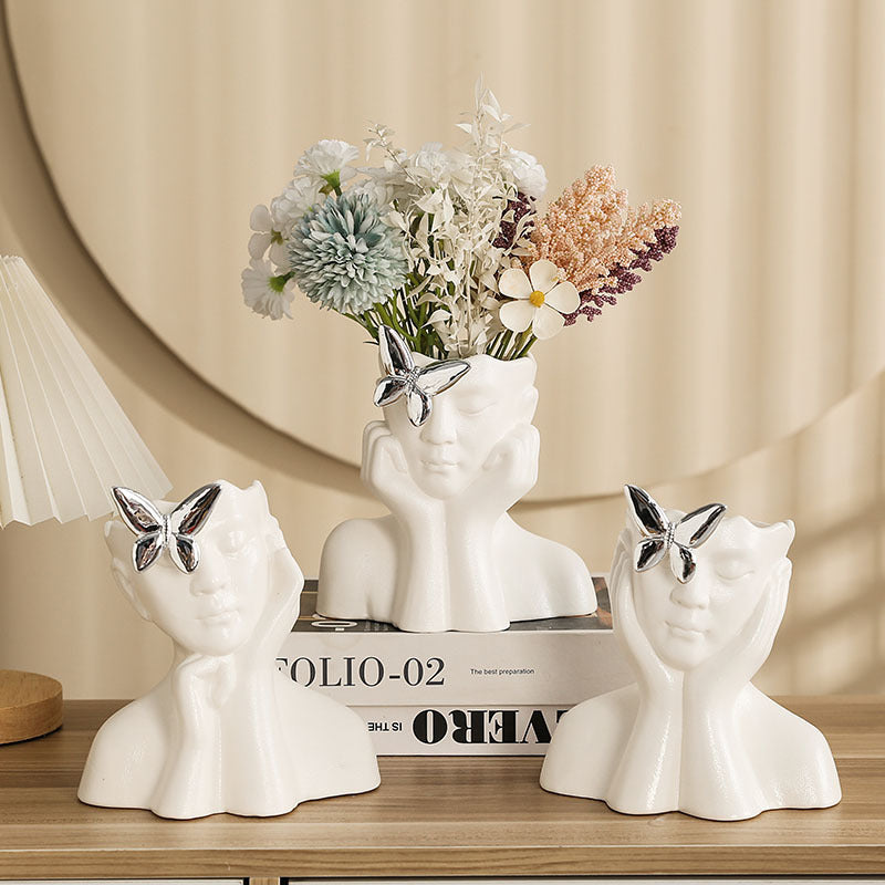 Decorative Sculpture Gold Silver | Kelmera
