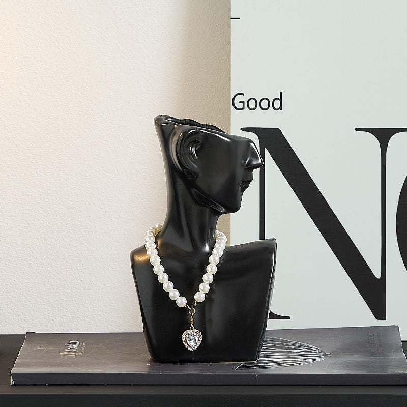 Decorative Sculpture White Black | Kelmera