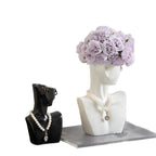 Decorative Sculpture White Black | Kelmera