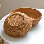 Decorative Serving Plate made of Woven Natural Material | Kelmera