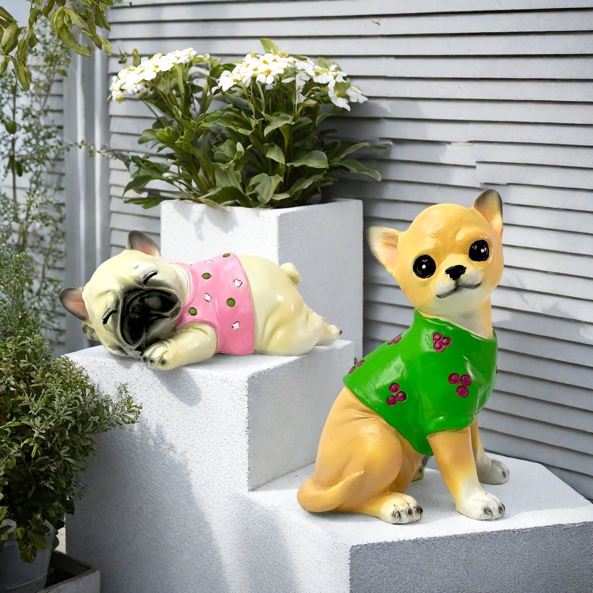 Decorative Sleeping Bulldog Figure | Kelmera