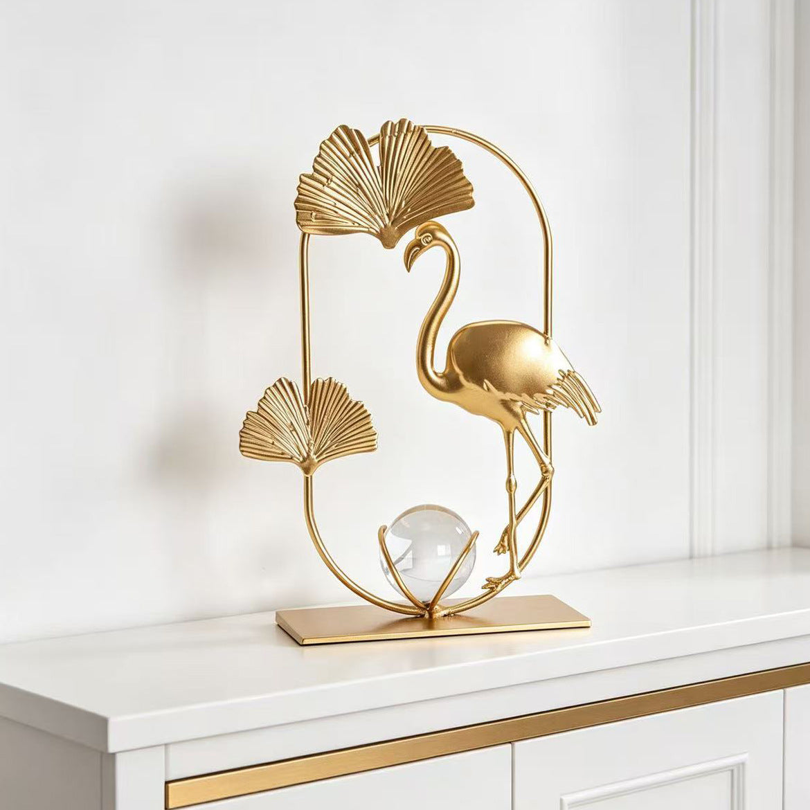 Decorative Table Sculpture | Kelmera