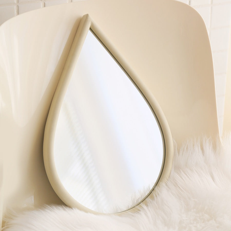 Decorative Tear-Shaped Wall Mirror | Kelmera