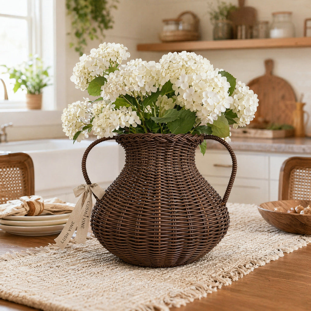 Decorative Vase made of Rattan | Kelmera