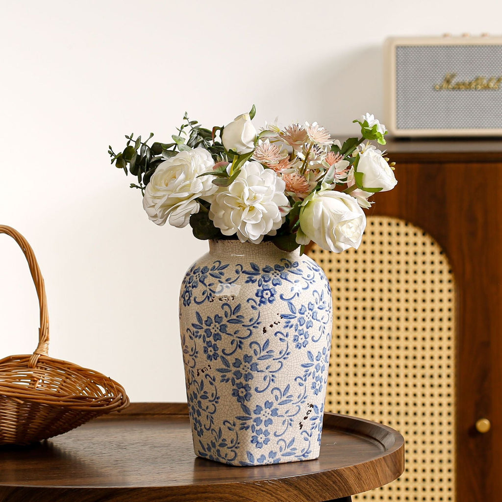 Decorative Vase Model Xjuz | Kelmera