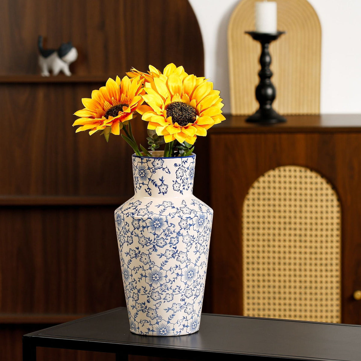 Decorative Vase Model Xjuz | Kelmera